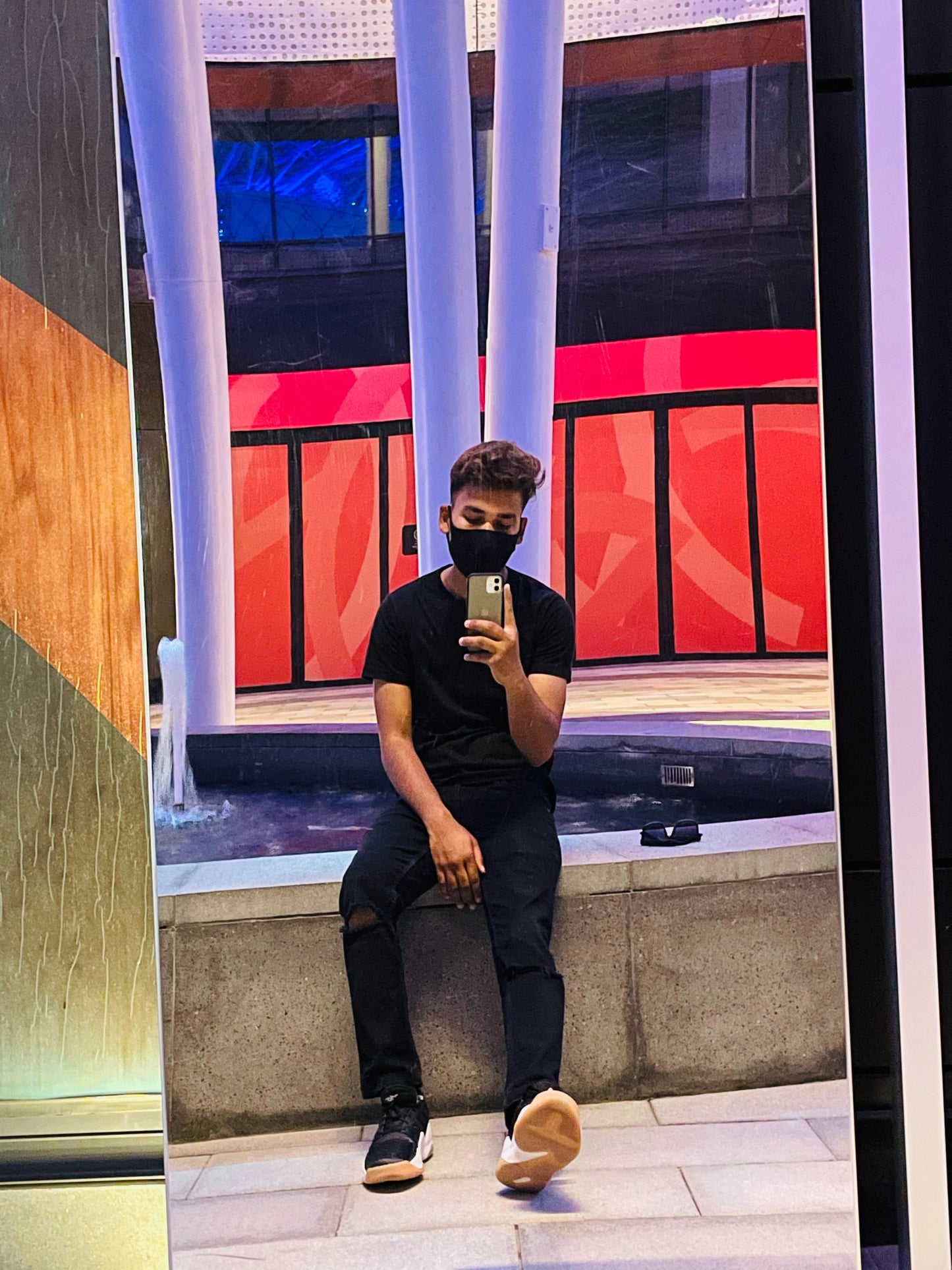 Round Neck Black Plain T-Shirt